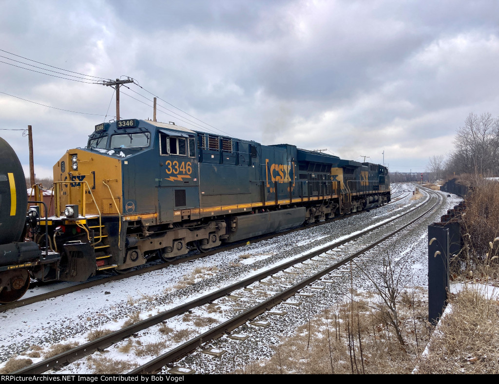 CSX 3346 and 11